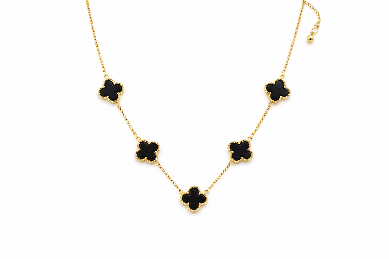 Zarini’s Twisted Shell Detail Pendant Necklace – Black