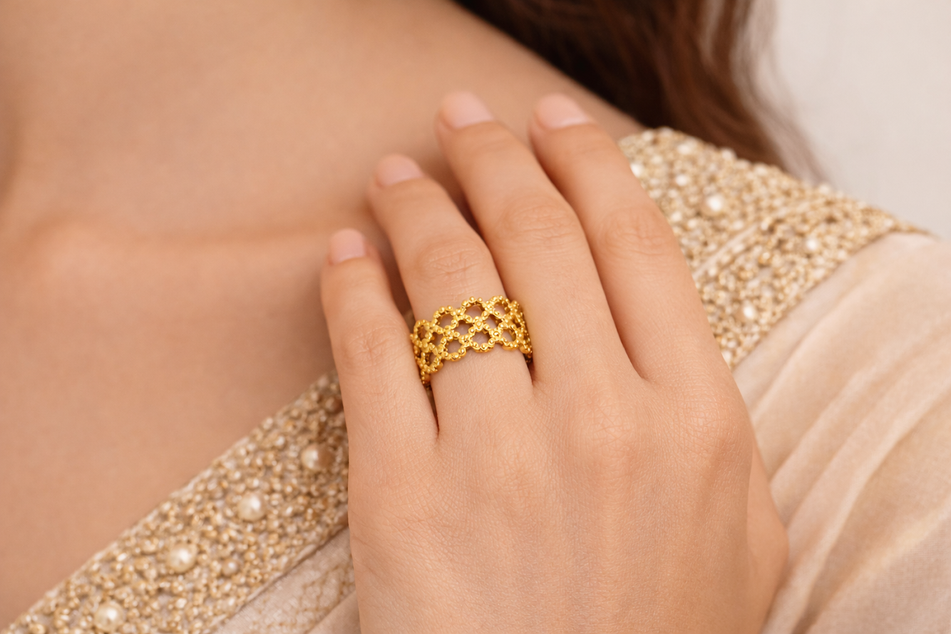 Zarini Gold-Plated Stainless Steel Honeycomb Pattern Adjustable Wide Band Ring (Anti-Tarnish)