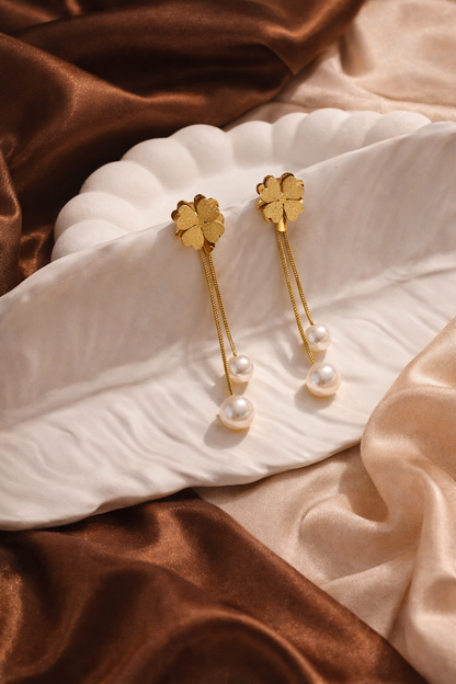 Zarini’s Spade Flower Pearl Chain Linear Earrings