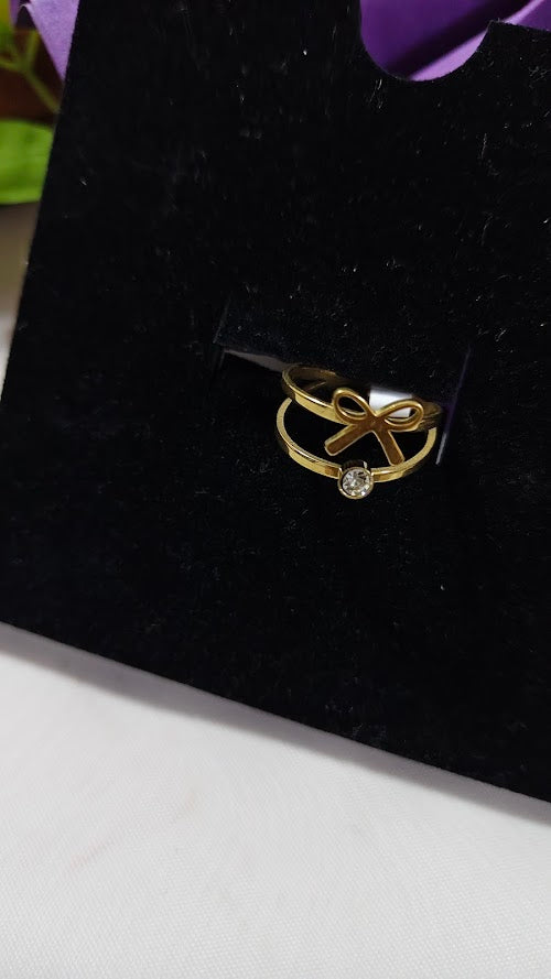Zarini Gold-Plated Bow Charm Ring – Anti-Tarnish Minimal Elegant Design