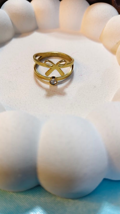 Zarini Gold-Plated Bow Charm Ring – Anti-Tarnish Minimal Elegant Design