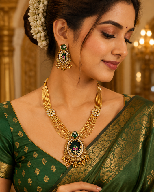 Zarini Emerald Antique Layered Necklace Set
