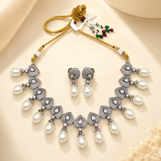 Zarini Noor Pearl & Crystal Necklace Set